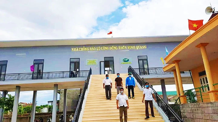 Nhà chống lũ thôn Vinh Quang, xã Sơn Thủy, huyện Lệ Thủy (Quảng Bình) do Tập đoàn Trường Thịnh xây tặng vừa hoàn thành đưa vào sử dụng.