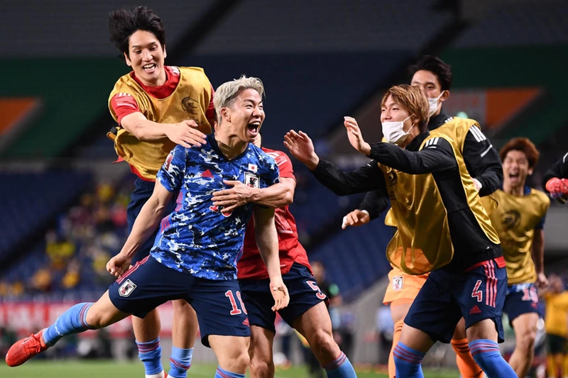 Asano mang về bàn thắng giúp đội tuyển Nhật Bản giành trọn 3 điểm. (Ảnh: FIFA)