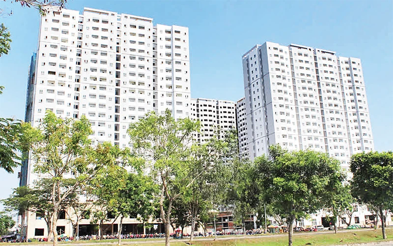 Tổ hợp chung cư nhà ở xã hội của Công ty địa ốc Hoàng Quân tại huyện Bình Chánh.