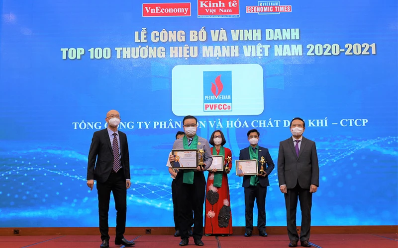 Đạm Phú Mỹ được vinh danh Top 100 Thương hiệu mạnh Việt Nam 2020 - 2021