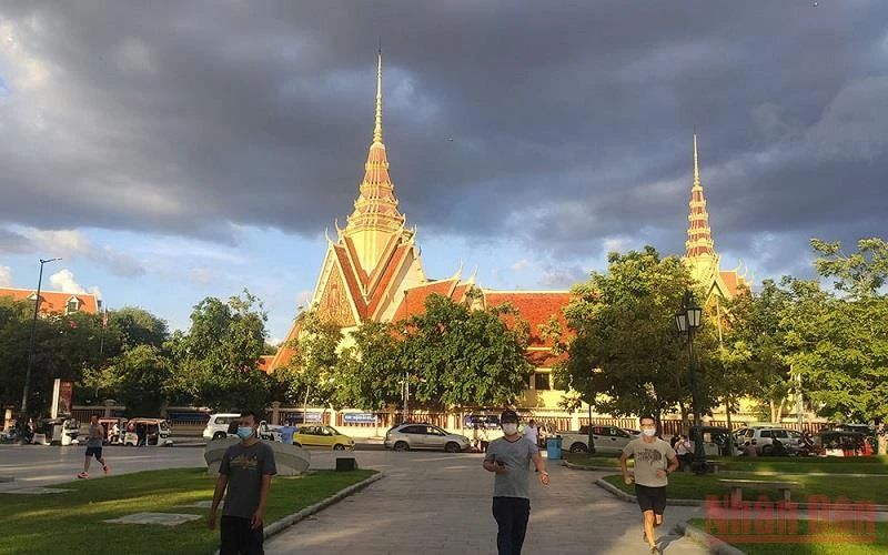 Thủ đô Phnom Penh được kỳ vọng sẽ đón nhiều du khách khi Campuchia mở cửa trở lại. (Ảnh: Nguyễn Hiệp)