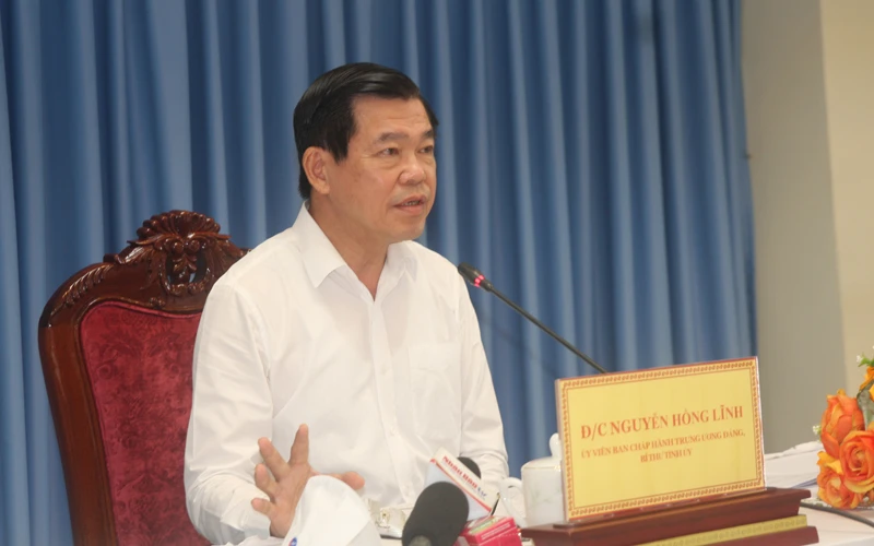 Bí thư Tỉnh ủy Đồng Nai Nguyễn Hồng Lĩnh yêu cầu tất cả các cơ quan, doanh nghiệp thực hiện quét mã QR.