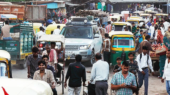 Giao thông đông đúc là nguyên nhân chính gây ô nhiễm âm thanh ở Ấn Độ. Ảnh: CARSCOOPS