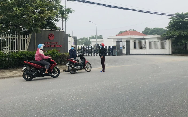Công ty YAKJIN Việt Nam tại khu công nghiệp Thụy Vân, thành phố Việt Trì đã ghi nhận một số công nhân nhiễm Covid-19.