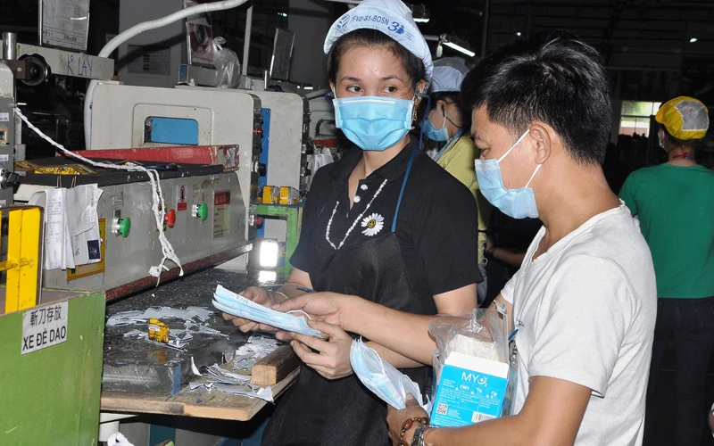 Các doanh nghiệp kiến nghị tỉnh Tiền Giang đẩy nhanh tiêm vaccine và sớm cho công nhân trở lại doanh nghiệp làm việc.