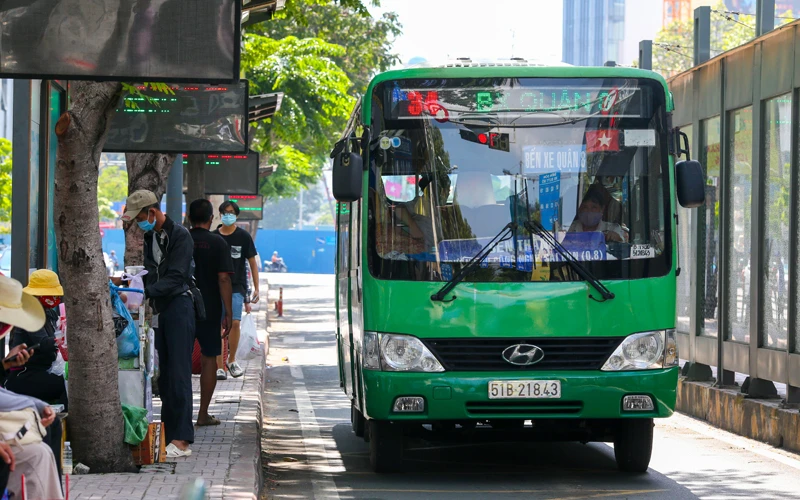 Nhiều tuyến xe buýt trợ giá tại TP Hồ Chí Minh sẽ hoạt động trở lại từ ngày 25/10.
