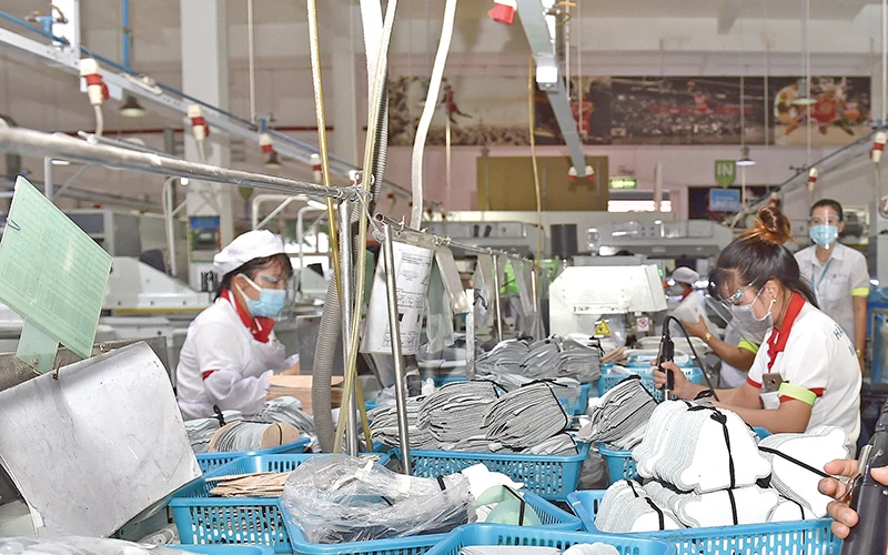 Nhiều doanh nghiệp tập trung thúc đẩy sản xuất sau dịch Covid-19. Ảnh | Nhật Bắc