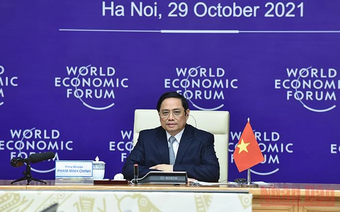 Thủ tướng Phạm Minh Chính chủ trì Đối thoại chiến lược quốc gia giữa Việt Nam và WEF tại điểm cầu Hà Nội. (Ảnh: TRẦN HẢI)