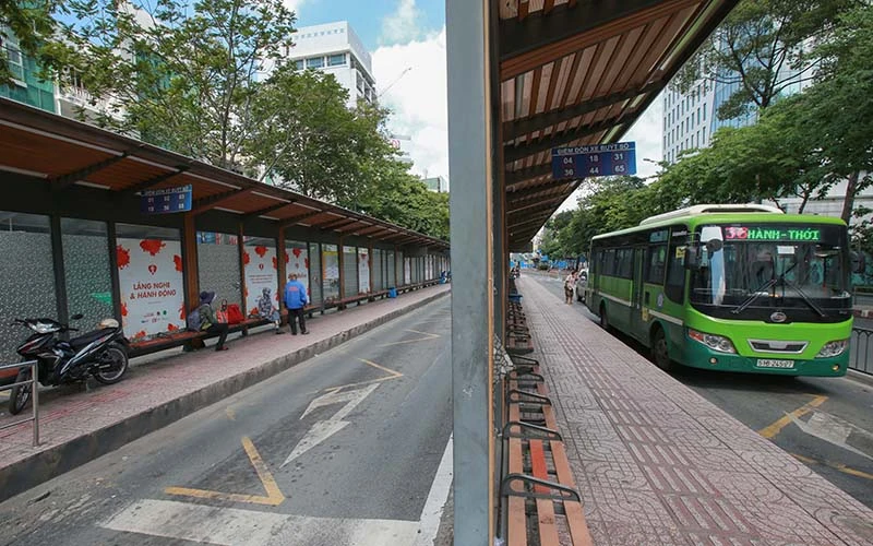 Đã có 20 tuyến xe buýt tại TP Hồ Chí Minh hoạt động trong điều kiện “bình thường mới”. 