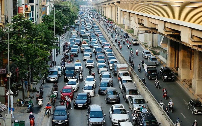 Việc thu phí được cho là sẽ góp phần giảm ùn tắc giao thông tại khu vực nội đô Hà Nội. Ảnh: ĐĂNG ANH