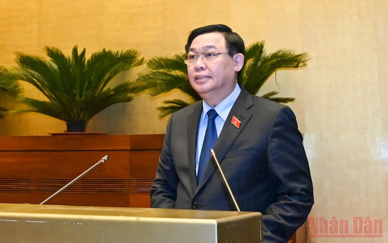 Đồng chí Vương Đình Huệ, Ủy viên Bộ Chính trị, Bí thư Đảng đoàn Quốc hội, Chủ tịch Quốc hội, phát biểu tại hội nghị.
