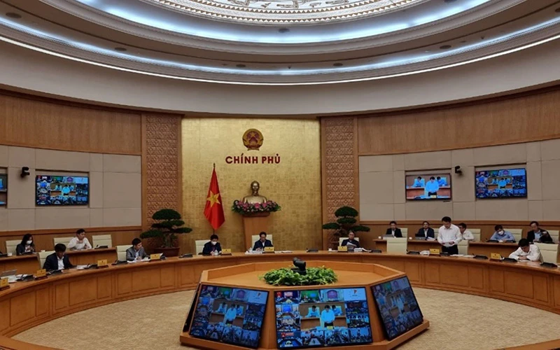 Phó Thủ tướng Lê Văn Thành chủ trì hội nghị trực tuyến tại trụ sở Chính phủ.
