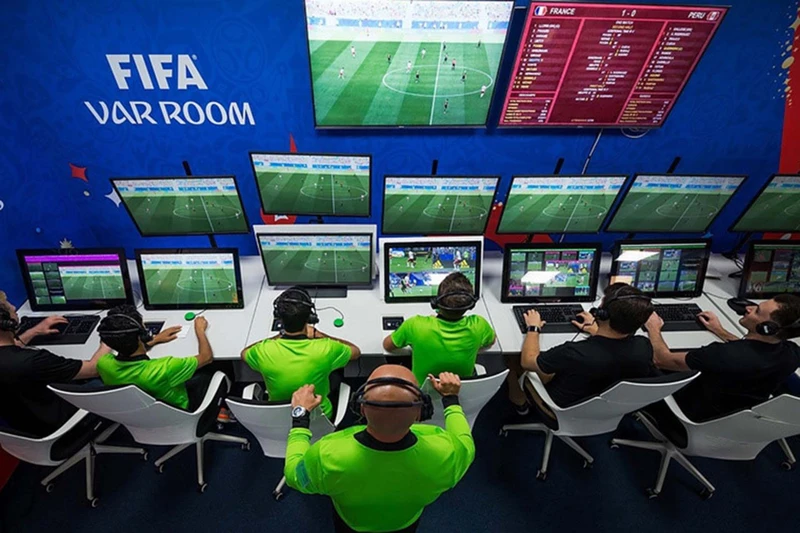 Công nghệ VAR được FIFA sử dụng. (Ảnh: FIFA)