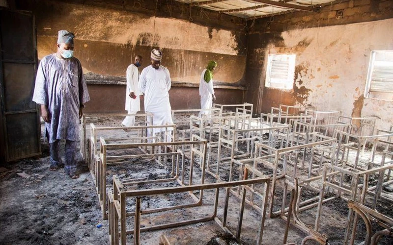Hiện trường vụ cháy trường học tại Niger, tháng 4/2021. (Ảnh: Reuters)