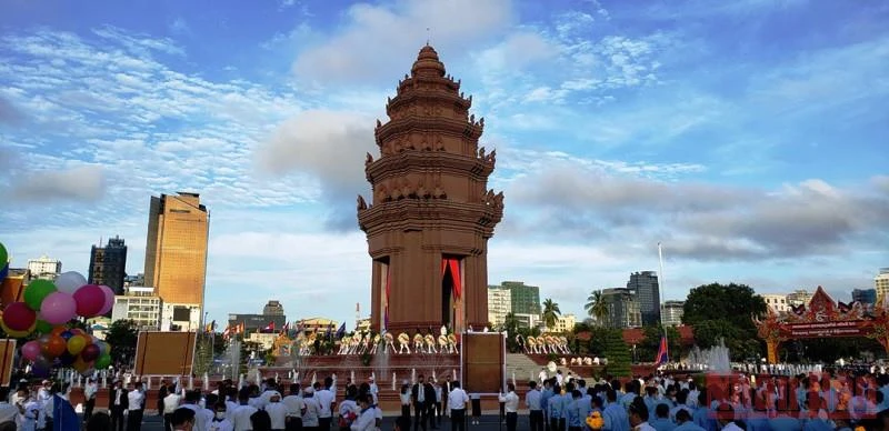 Lễ kỷ niệm 68 năm Quốc khánh Campuchia. (Ảnh: NGUYỄN HIỆP)