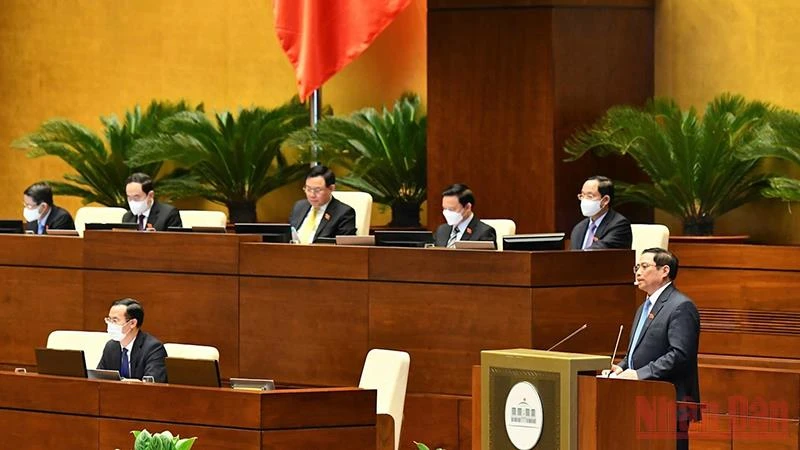 Thủ tướng Chính phủ Phạm Minh Chính báo cáo giải trình trước Quốc hội. Ảnh: LINH NGUYÊN
