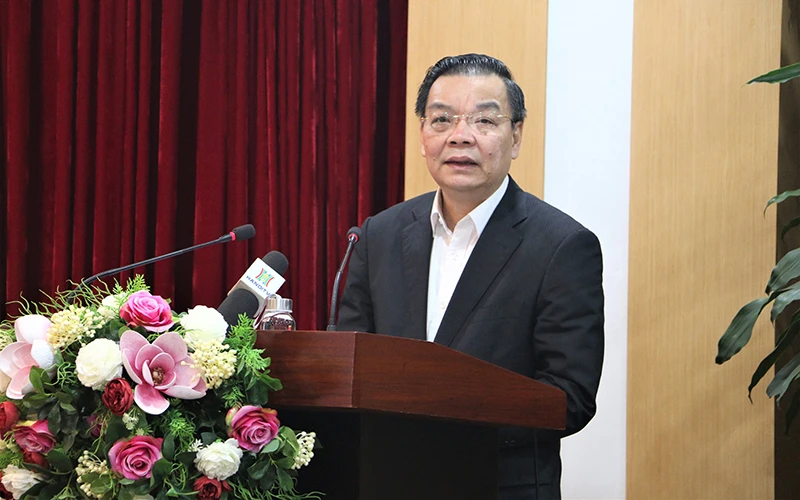 Chủ tịch UBND TP Hà Nội Chu Ngọc Anh trả lời cử tri sáng 19/11.
