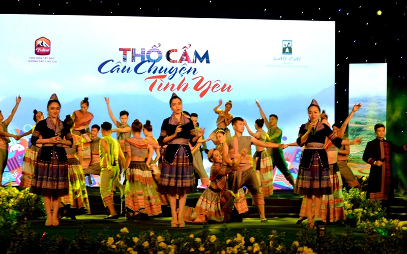 Khai mạc Lễ hội “Hương sắc Lào Cai” 2021.
