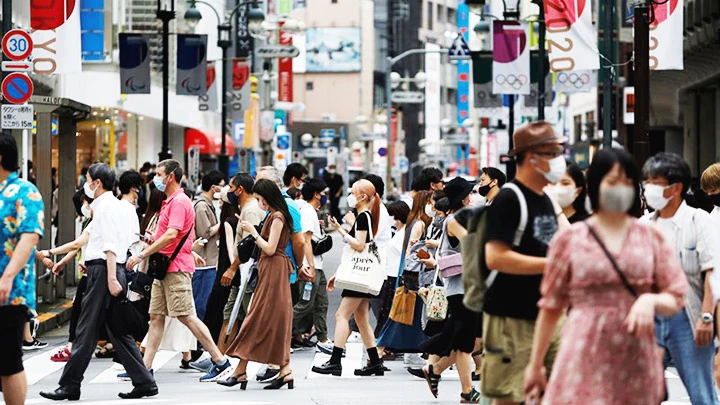 Người dân Nhật Bản được hưởng lợi từ gói kích thích kinh tế lần này. Ảnh: REUTERS