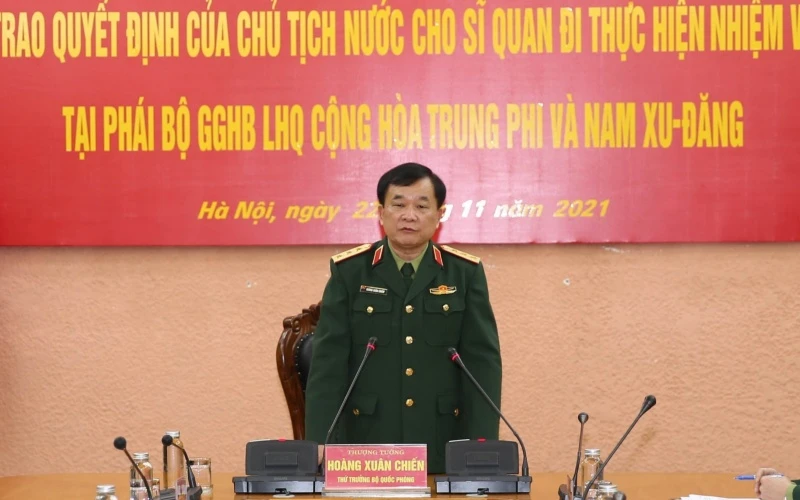 Thượng tướng Hoàng Xuân Chiến yêu cầu các sĩ quan tích cực tham gia các hoạt động hỗ trợ nhân đạo, góp phần lan tỏa hình ảnh tốt đẹp của Quân đội nhân dân Việt Nam trong mắt bạn bè quốc tế và người dân nước sở tại.