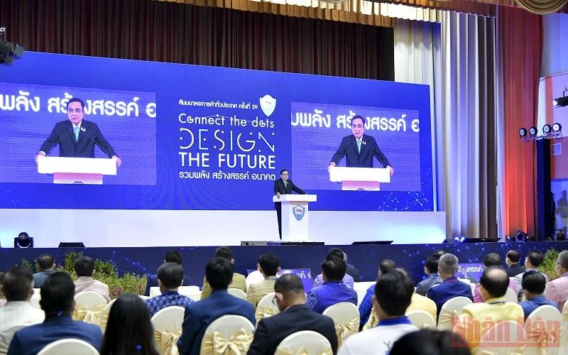 Thủ tướng Thái Lan Prayut Chan-o-cha phát biểu tại hội thảo.
