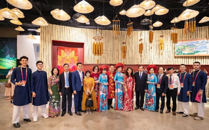 Các đại biểu tham gia Lễ khai mạc Nhà triển lãm Việt Nam tại Triển lãm Thế giới EXPO 2020 Dubai. Ảnh: Vietnam EXPO 2020 Dubai
