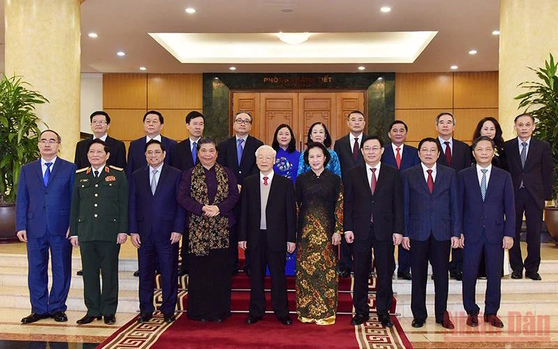 Tổng Bí thư Nguyễn Phú Trọng với các đại biểu. (Ảnh: Trần Hải)