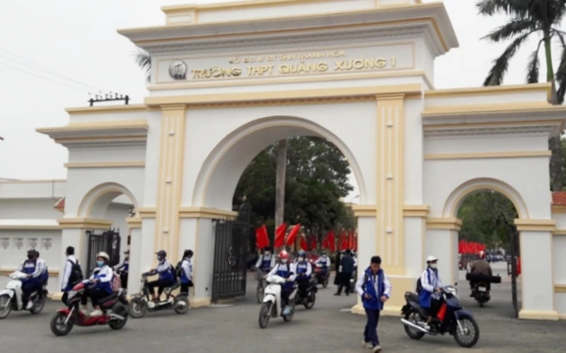 Trường THPT Quảng Xương 1 ở thị trấn huyện lỵ Quảng Xương, tỉnh Thanh Hóa.