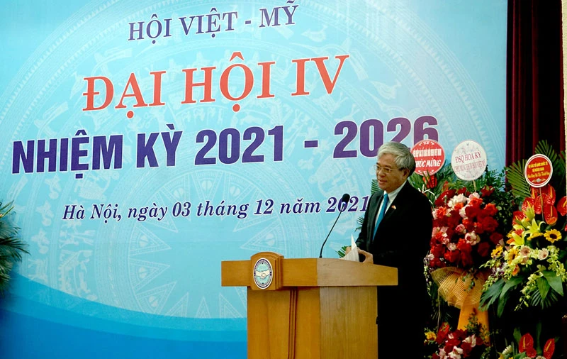 Nguyên Đại sứ Việt Nam tại Mỹ Phạm Quang Vinh được bầu làm Chủ tịch Hội Việt-Mỹ khóa IV.