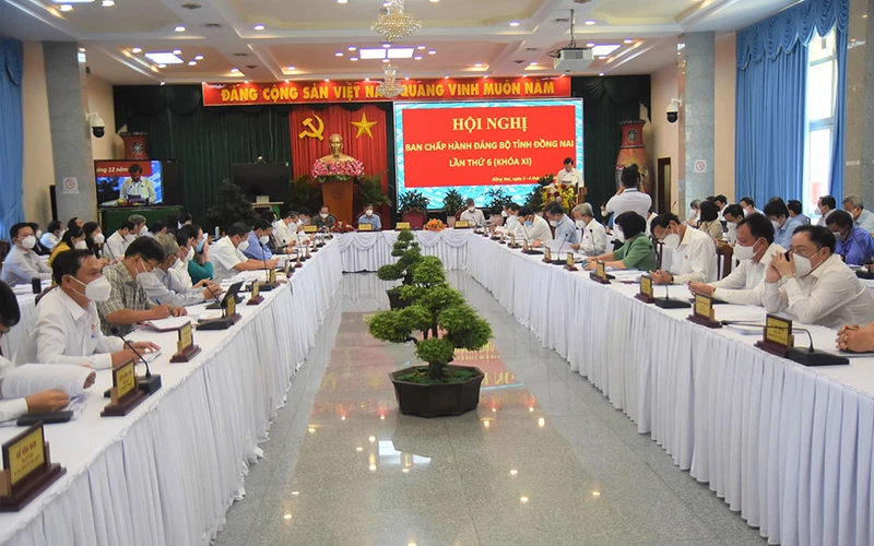 Quang cảnh Hội nghị Ban Chấp hành Đảng bộ tỉnh lần thứ 6.