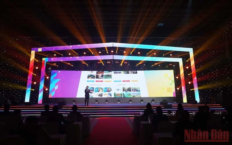 Ngày hội Du lịch Thành phố Hồ Chí Minh lần đầu tiên tổ chức bằng hình thức trực tuyến.