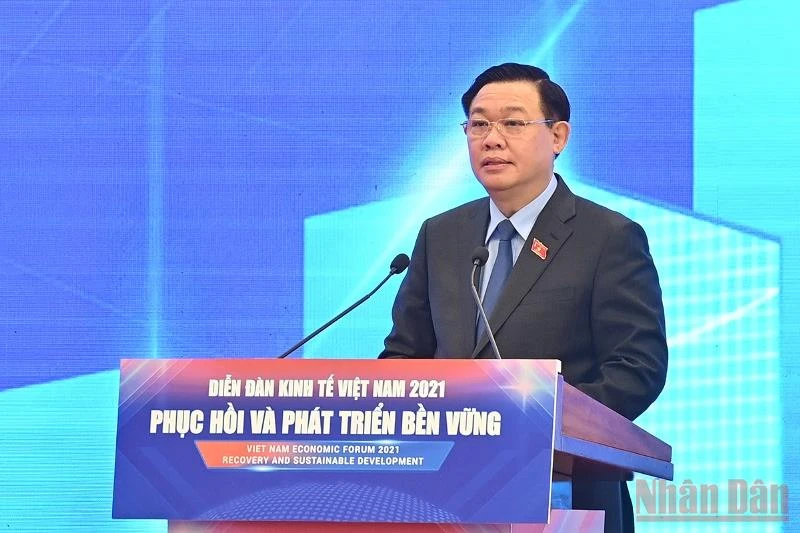 Chủ tịch Quốc hội Vương Đình Huệ phát biểu khai mạc Diễn đàn.