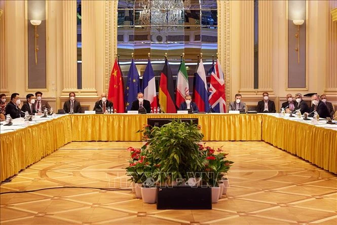 Cuộc họp giữa đại diện Iran và các cường quốc về khôi phục đàm phán hạt nhân Kế hoạch hành động chung toàn diện (JCPOA) tại Vienna, Áo ngày 27/4/2021. (Ảnh: THX/TTXVN)