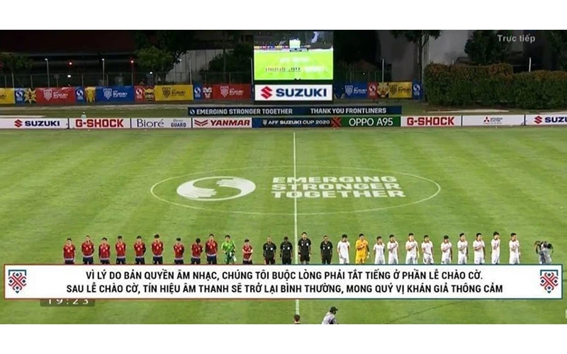 Phần cử hành quốc ca trong trận bóng đá Việt Nam-Lào tối 6/12 bị tắt tiếng.