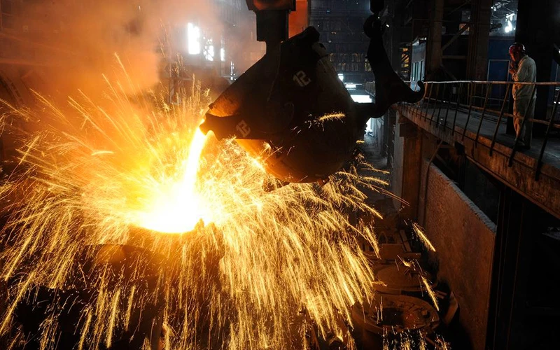 Công đoạn sản xuất tại một nhà máy thép ở Trung Quốc. (Ảnh: Reuters)