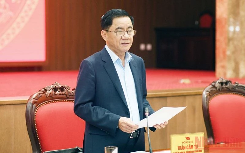 Đồng chí Trần Cẩm Tú phát biểu kết luận cuộc làm việc.