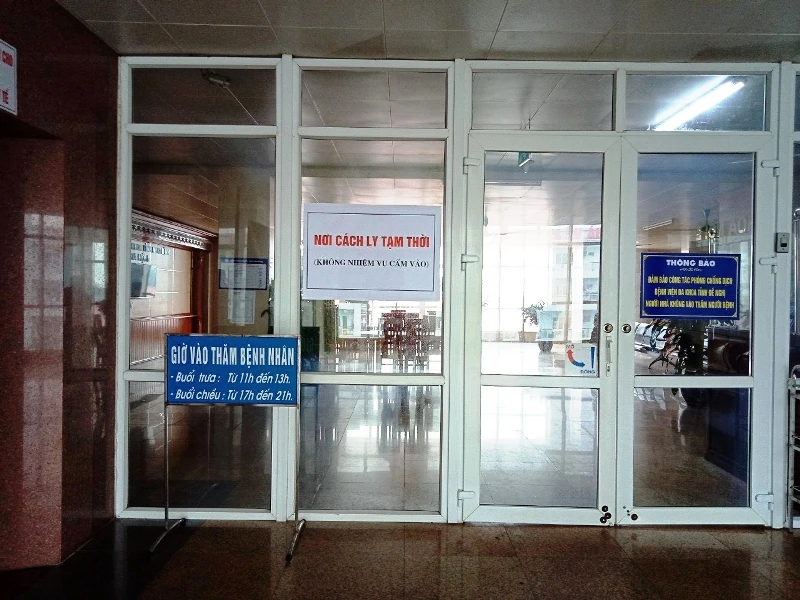Khu vực phong tỏa tạm thời ở Bệnh viện Đa Khoa Ninh Bình.