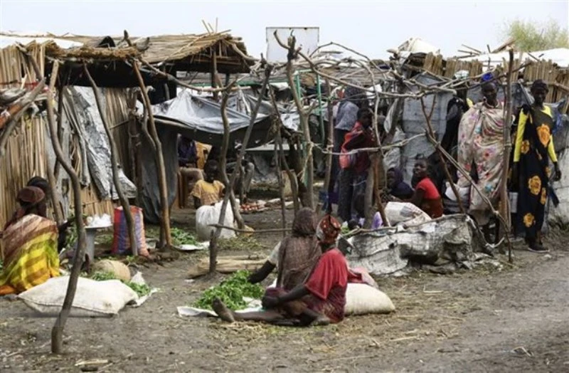 Người tị nạn tại một trại tạm ở Aj Jabalen, Sudan. (Ảnh: AFP/TTXVN)