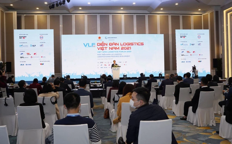 Diễn đàn Logistics Việt Nam năm 2021 được tổ chức theo hình thức trực tiếp và trực tuyến. Ảnh: Báo Tin tức