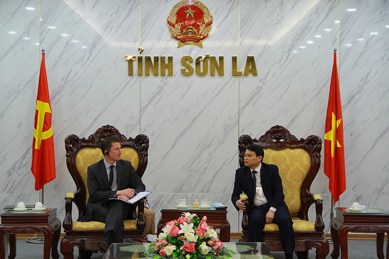 Đoàn công tác Đại sứ quán Australia tại Việt Nam chào xã giao lãnh đạo tỉnh Sơn La. 