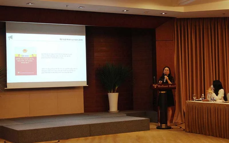 Đại diện ENV thông tin về xử lý tội phạm động vật hoang dã tại Việt Nam.