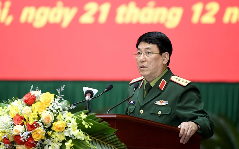 Đại tướng Lương Cường, Ủy viên Bộ Chính trị, Ủy viên Thường vụ Quân ủy Trung ương, Chủ nhiệm Tổng cục Chính trị Quân đội nhân dân Việt Nam phát biểu ý kiến kết luận hội nghị. 