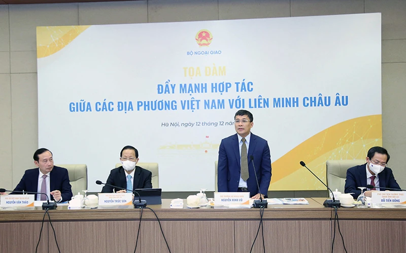 Tọa đàm về thúc đẩy hợp tác giữa Việt Nam và Liên minh châu Âu (EU). Ảnh Bộ Ngoại giao