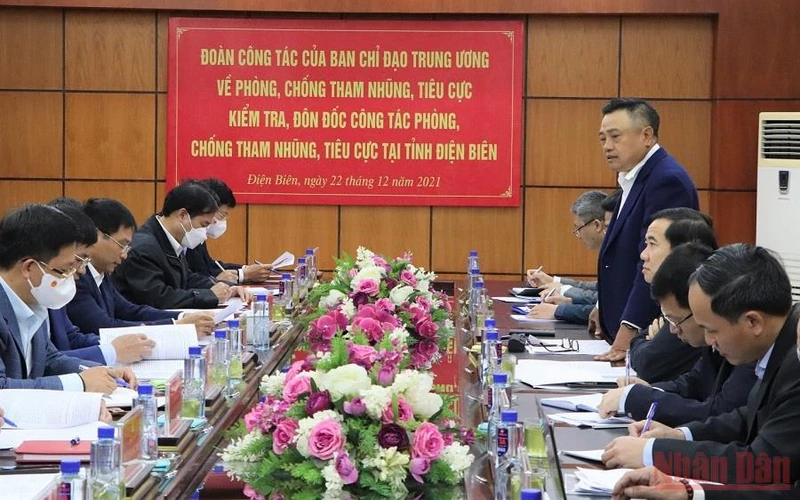 Đồng chí Trần Sỹ Thanh phát biểu tại buổi làm việc với tỉnh Điện Biên.