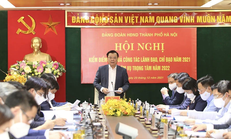 Bí thư Thành ủy Hà Nội Đinh Tiến Dũng phát biểu chỉ đạo hội nghị.