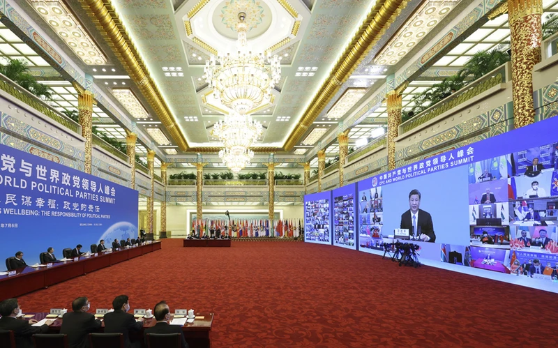 Hội nghị cấp cao trực tuyến giữa Ðảng Cộng sản Trung Quốc với các chính đảng trên thế giới tổ chức ngày 6/7/2021. (Ảnh: Tân Hoa Xã)