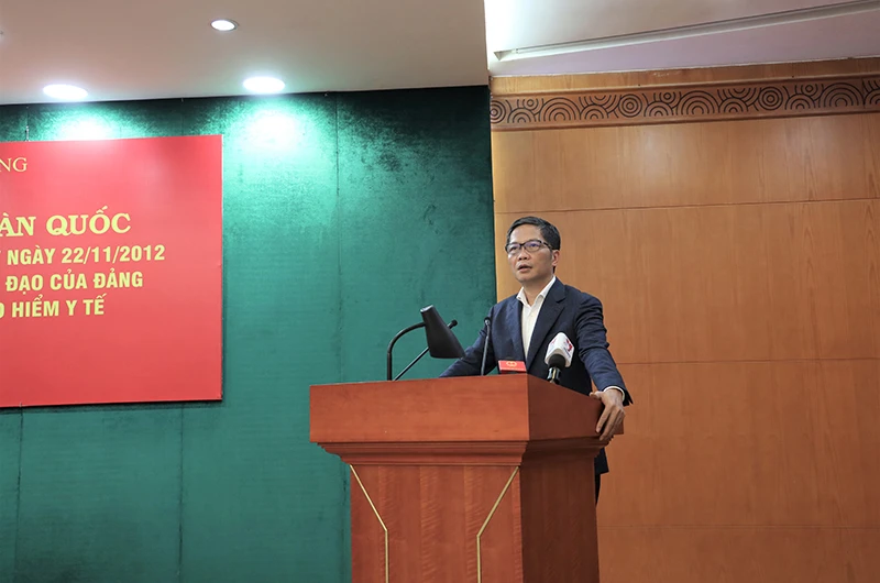 Đồng chí Trần Tuấn Anh, Ủy viên Bộ Chính trị, Trưởng Ban Kinh tế Trung ương phát biểu tại hội nghị.