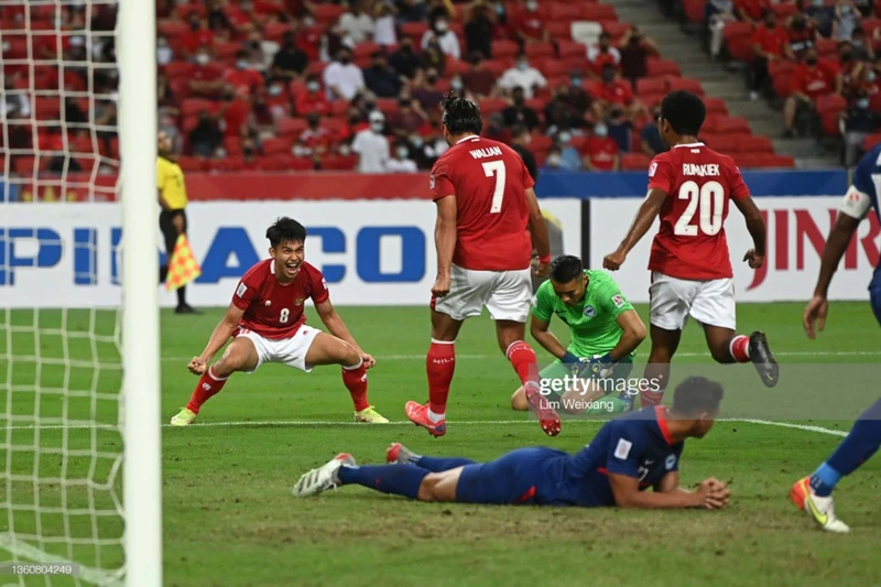 Indonesia sớm mở tỷ số trận bán kết lượt về với Singapore. (Ảnh: Getty)