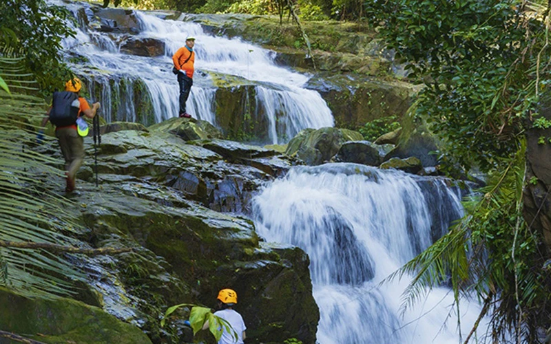 Các tour du lịch trải nghiệm thiên nhiên đang là sự lựa chon của du khách khi đến Quảng Bình.