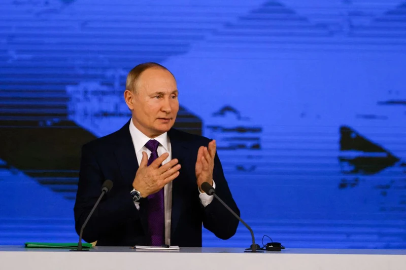 Tổng thống Nga Vladimir Putin tại buổi họp báo thường niên, diễn ra ngày 23/12/2021. (Ảnh: Reuters)